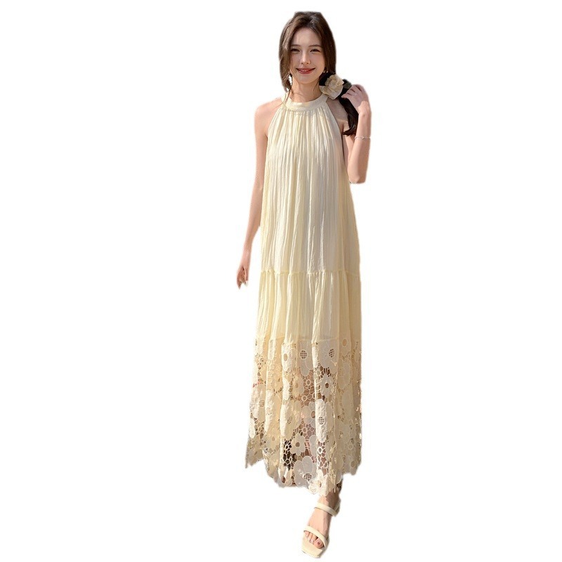 Lace patchwork loose neckline dress for slimming and sleeveless vacation beach dress - Image 2