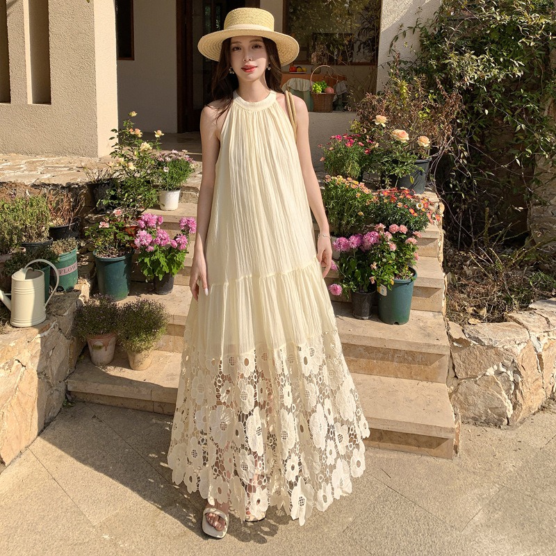 Lace patchwork loose neckline dress for slimming and sleeveless vacation beach dress - Image 4
