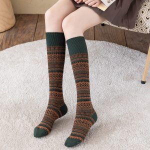 Socks Women's Middle and High Tube Calf and Knee Socks.