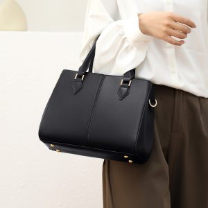 Single shoulder sloping large capacity soft leather women's handbag