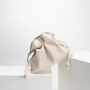 Fashionable new leather women's handbag