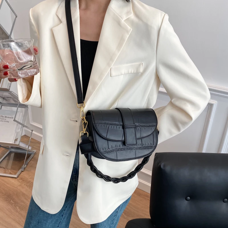 Fashion women's small leather crossbody bag - Image 3