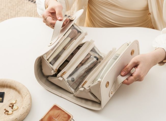 Folding makeup bag large capacity portable handbag travel makeup bag storage bag waterproof toiletries bag - Image 7