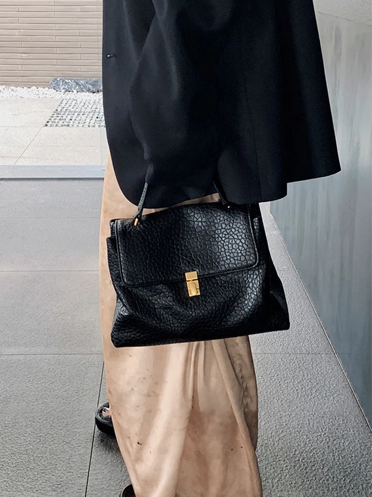 Black crocodile pattern leather women's upper handle wallet retro small soft vegan handbag simple women's handbag - Image 2