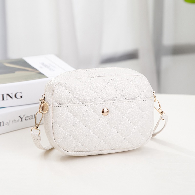 Embroidered diamond shaped small square bag, fashionable and trendy phone bag, frosted texture - Image 5
