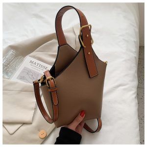 Retro women's bag, fashionable casual bag, portable bucket bag, red slanted women's bag