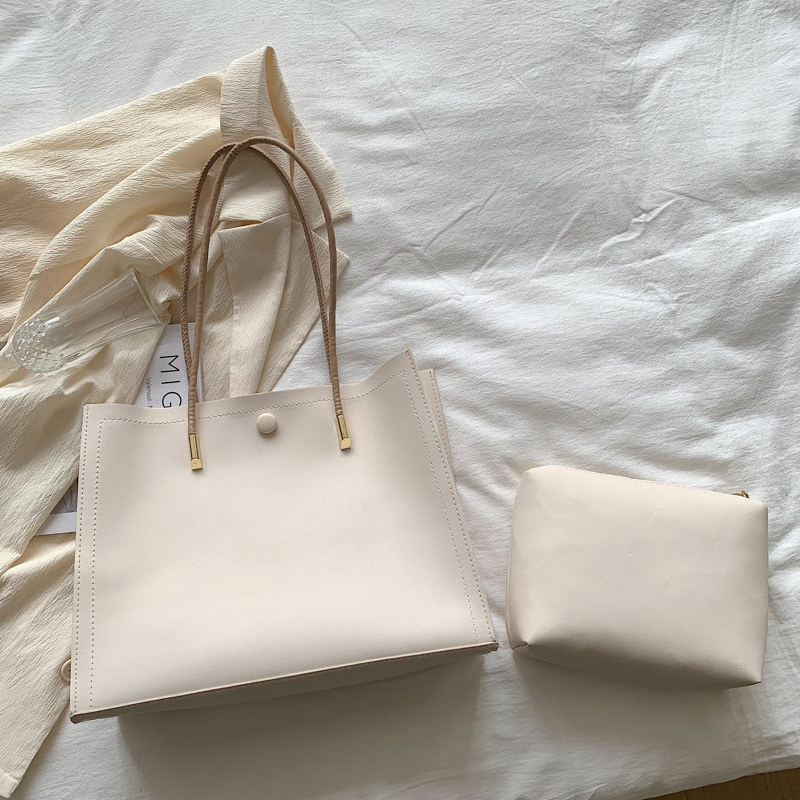 Commuter large capacity handbag, women's portable shoulder bag, large bag - Image 4